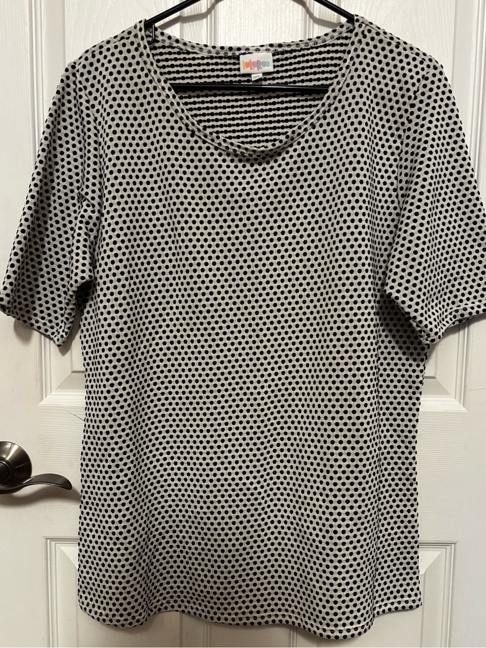 Lularoe NWOT 3XL GIGI Top Black White Dot